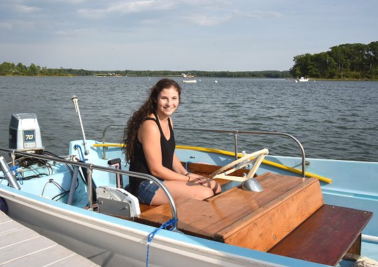 boating at Hatch's Cove